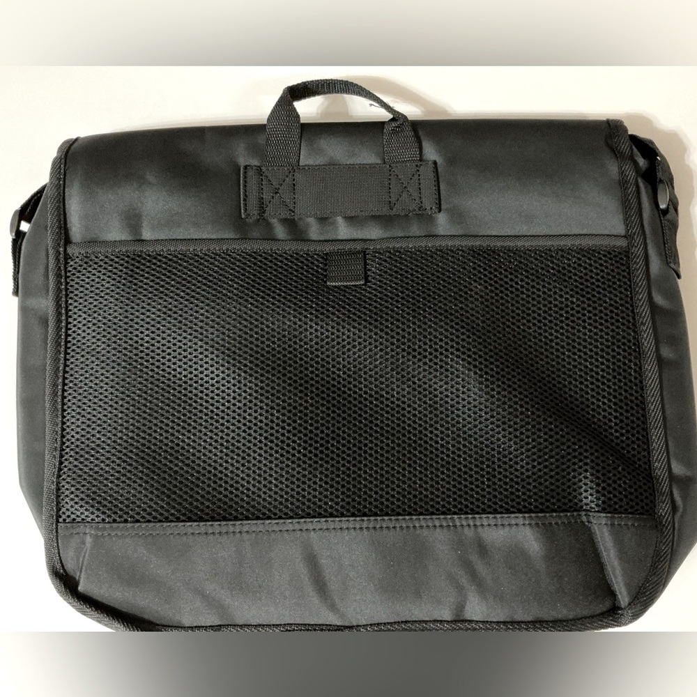 New American Tourister Computer Bag Size 14 X 16 X 4 - Picture 4 of 7